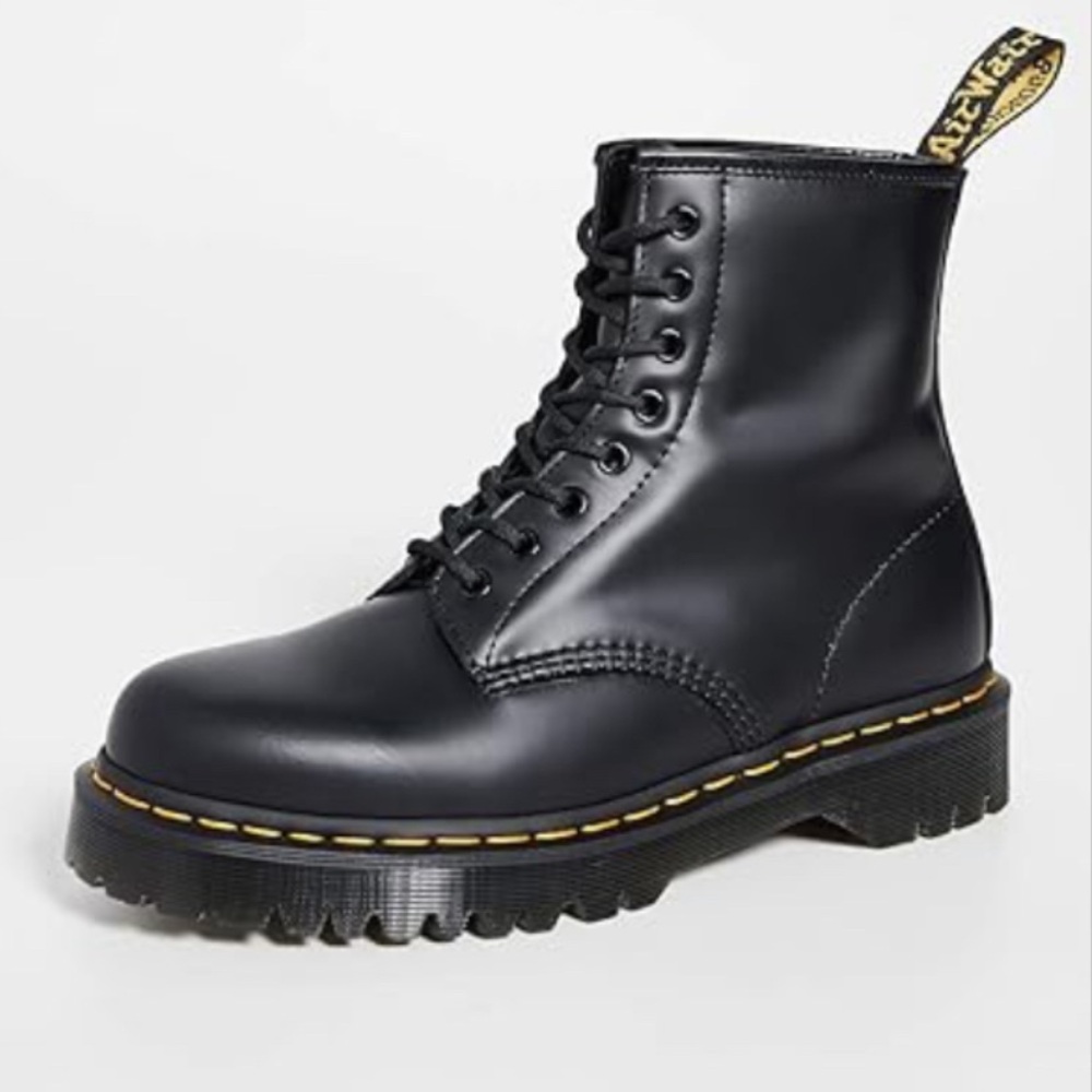 Dr. Martens Unisex Black Smooth Leather Lace Up Boots